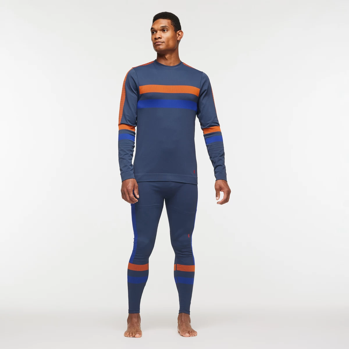 Debajo Seamless Baselayer Crew - Men's 8 Debajo Seamless Baselayer Crew - Men's - Image 8