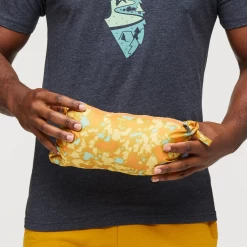 Teca Cálido Hooded Jacket - Print - Men's -Cotopaxi Shop 1200x1200png F23MTecaCalidoHoodedJacketPrintSunSpots 19