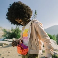 Headspace X Cotopaxi T-Shirt - Women's 11 Headspace X Cotopaxi T-Shirt - Women's -Cotopaxi Shop 2000X1000 F23 Headspace Hinck 9538